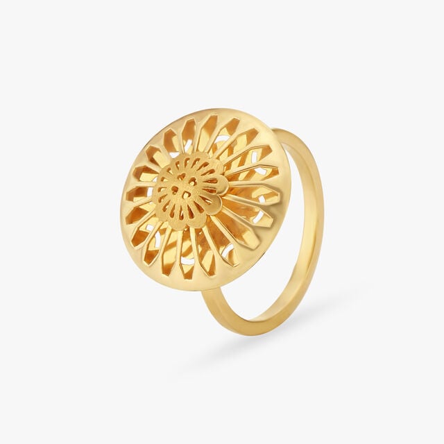 Amira Gold Floral Filigree Finger Ring - Image 1