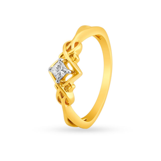 Amira Gold Gleaming 18 Karat Yellow Gold And Diamond Interlock Ring