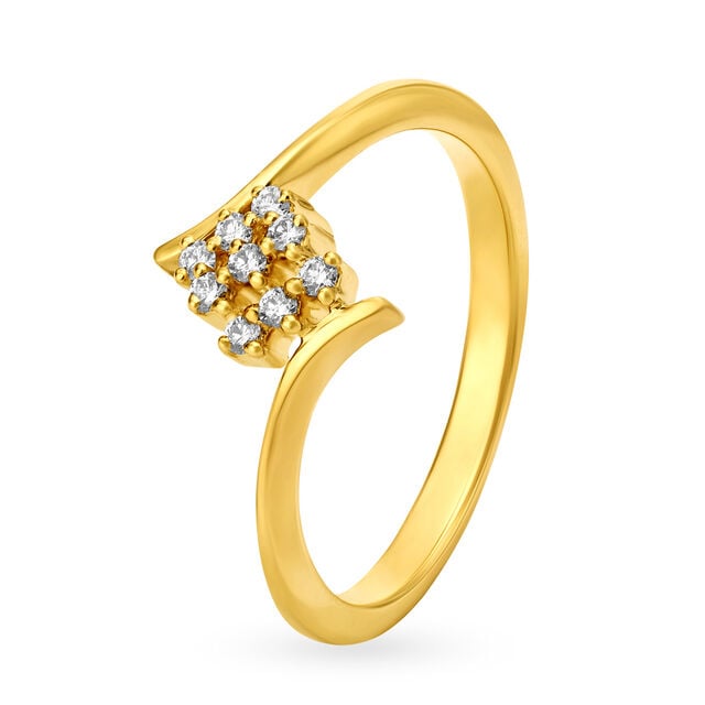 Amira Gold Posh Lattice Design Diamond and Gold Finger Ring
