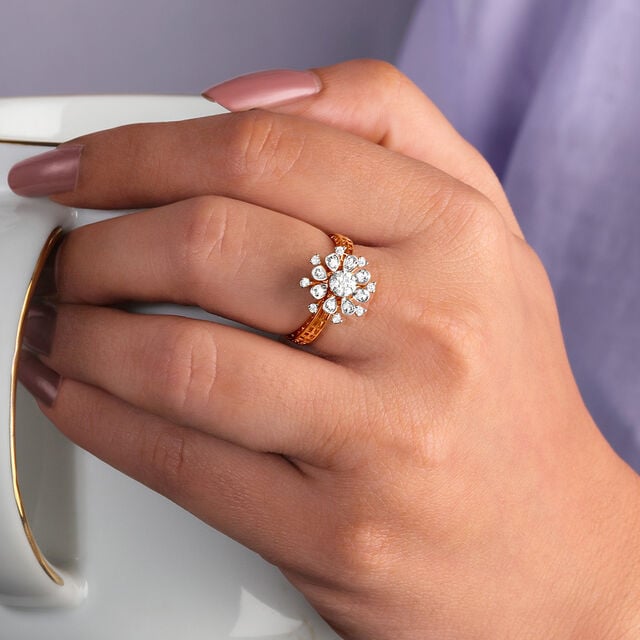 Amira Gold Mesmerising Flower Diamond Ring