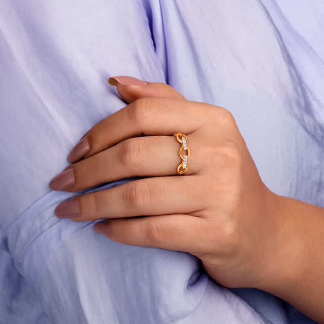Amira Gold Stylish Links Diamond Ring