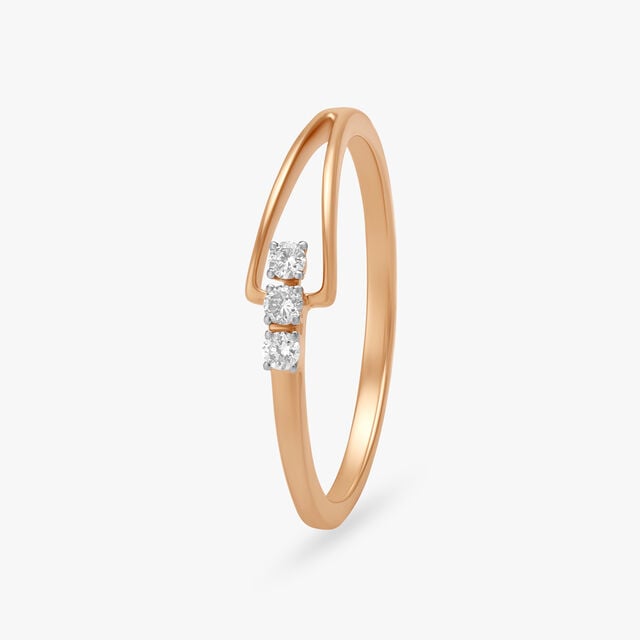 Amira Gold Sleek and Chic Diamond ring