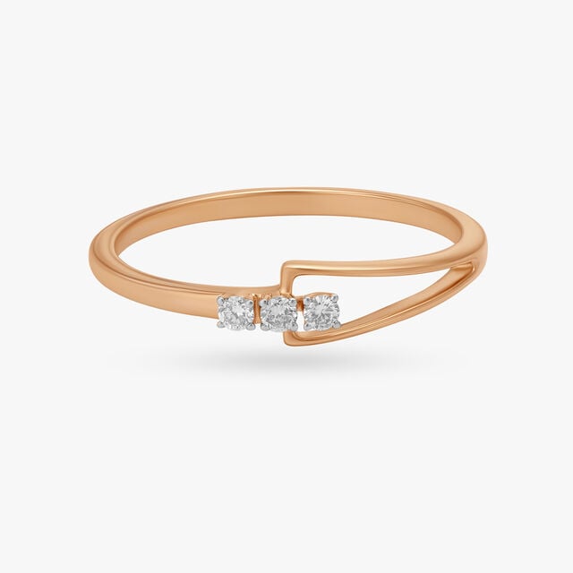 Amira Gold Sleek and Chic Diamond ring