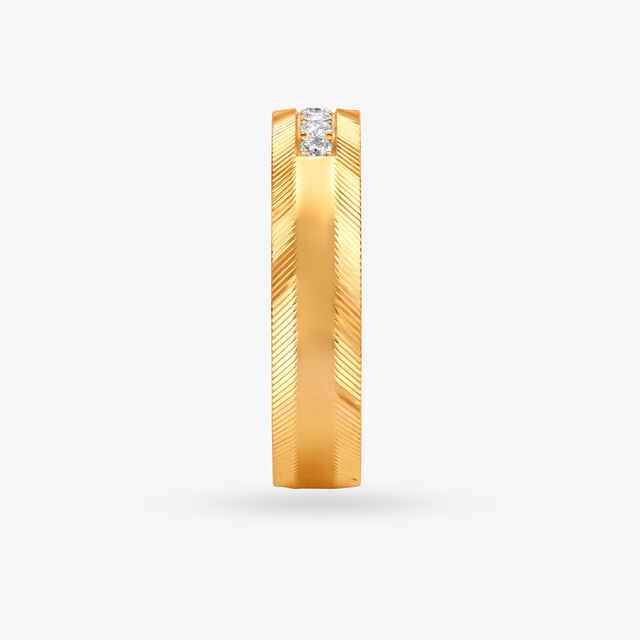 Amira Gold Edgy Floral Diamond Ring - Image 2