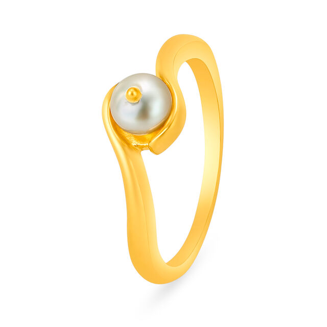 Amira Gold Pristine Pearl Gold Finger Ring