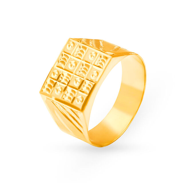 Amira Gold Lustrous 22 Karat Yellow Gold Boxy Ring