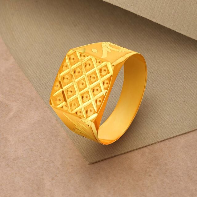 Amira Gold Splendid 22 Karat Yellow Gold Square Ring