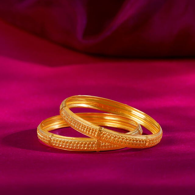 Amira Gold Opulent Regal Bangle