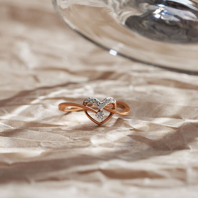 Amira Gold Sparkling Heart Diamond Finger Ring