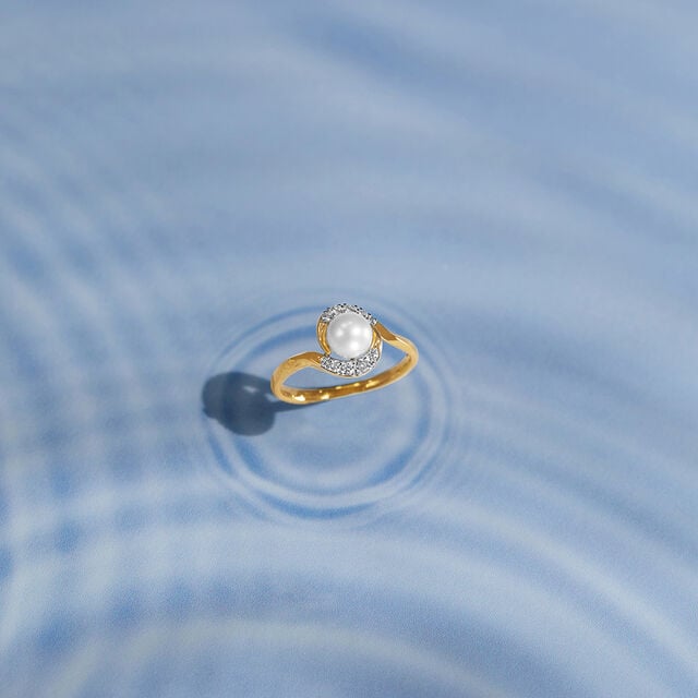 Amira Gold Moonlit Whisper Pearl Diamond Ring