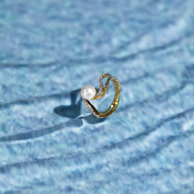 Amira Gold Serenade Pearl Ring