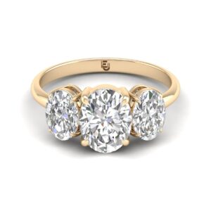 Amira Gold — Karima: Three Diamonds Oval Ring