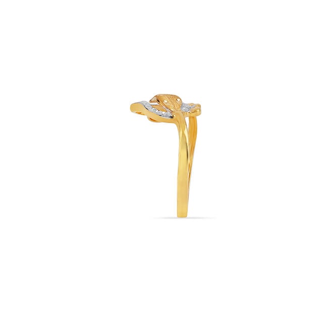 Amira Gold Tanishq 22KT Gold Finger Ring for Women - Image 4